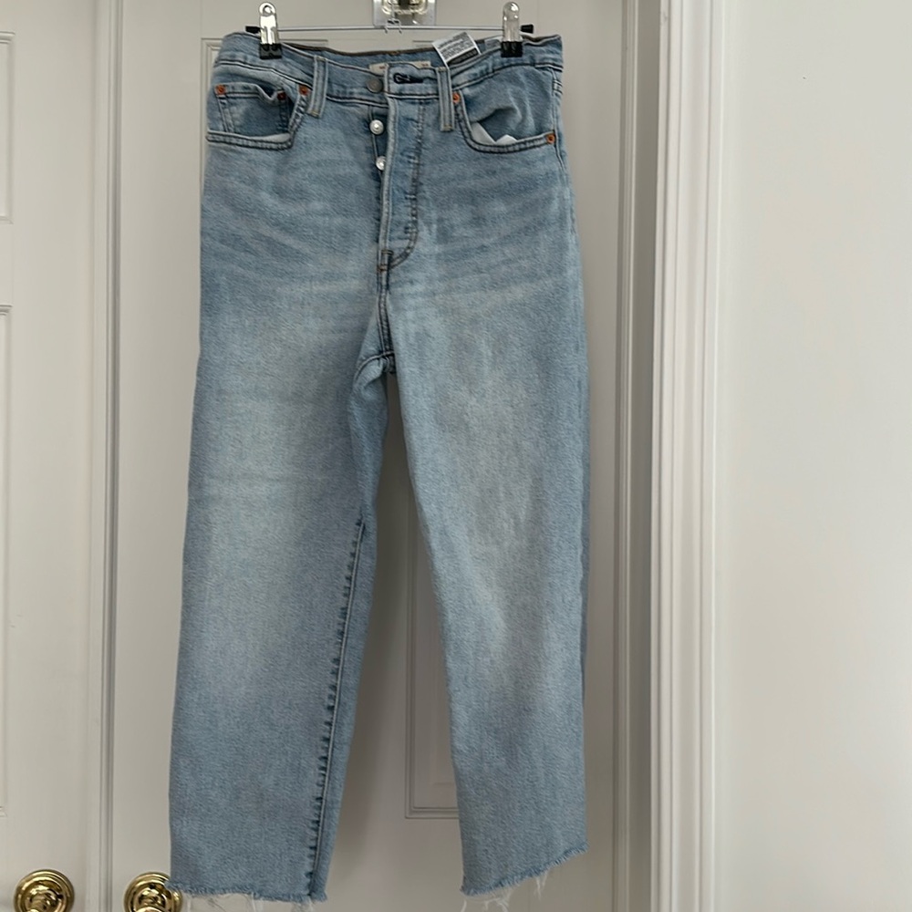 Levi’s rib cage straight button fly 28 crop